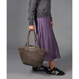 Bolso de hombro grande de piel lavada THB Arrow