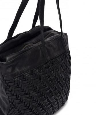 Bolso de hombro grande de piel lavada THB Arrow